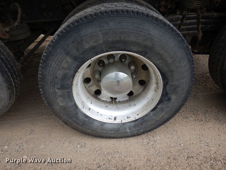 image for item MF9666 2017 Western Star 4700SF  dump truck