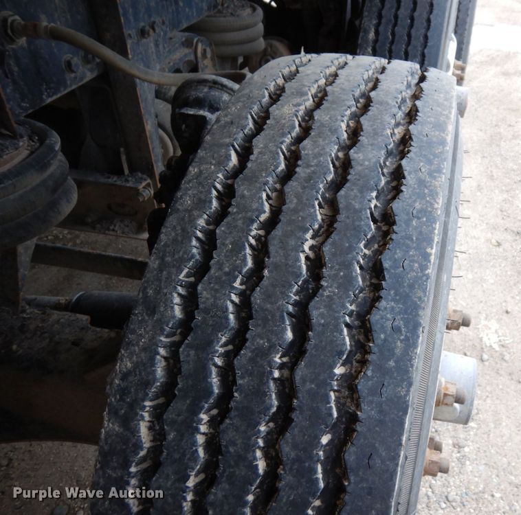 image for item MF9666 2017 Western Star 4700SF  dump truck