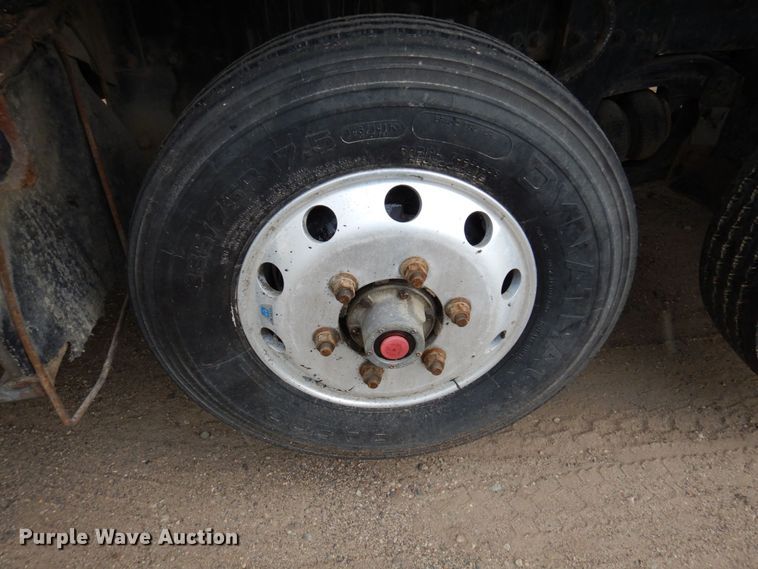 image for item MF9666 2017 Western Star 4700SF  dump truck