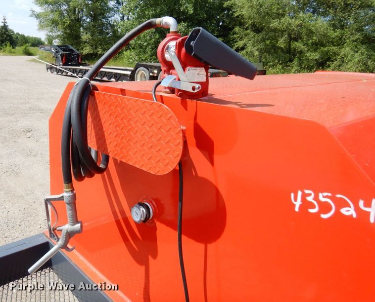 image for item MF9667 2021 X-Star  fuel trailer