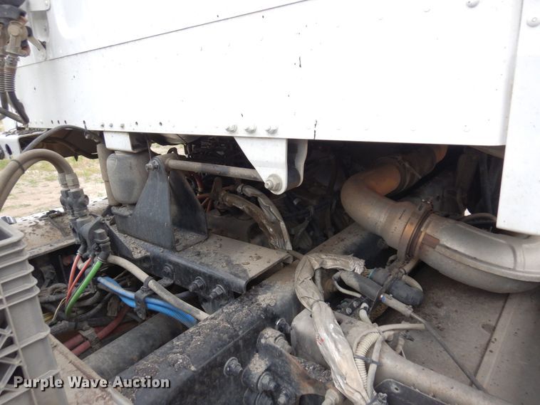 image for item MF9684 2016 Freightliner 114SD  semi truck