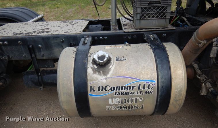 image for item MF9684 2016 Freightliner 114SD  semi truck