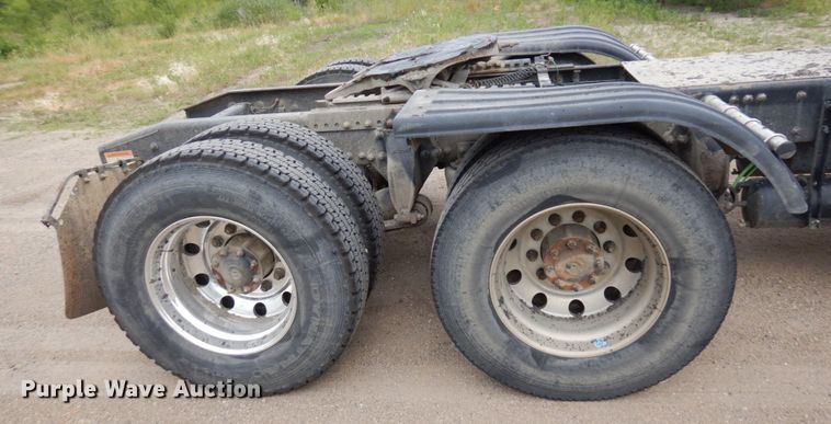 image for item MF9684 2016 Freightliner 114SD  semi truck