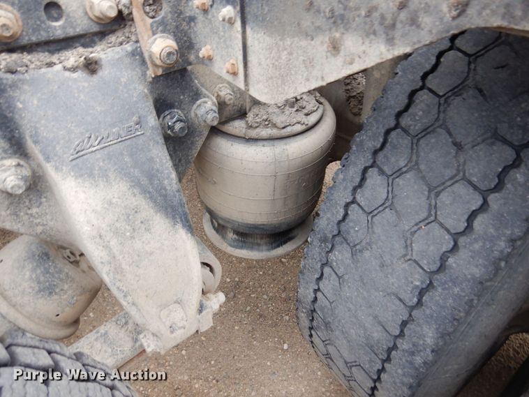 image for item MF9684 2016 Freightliner 114SD  semi truck