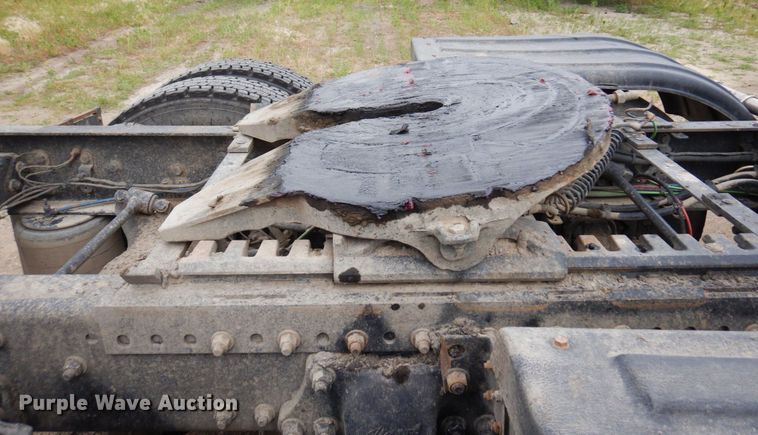 image for item MF9684 2016 Freightliner 114SD  semi truck