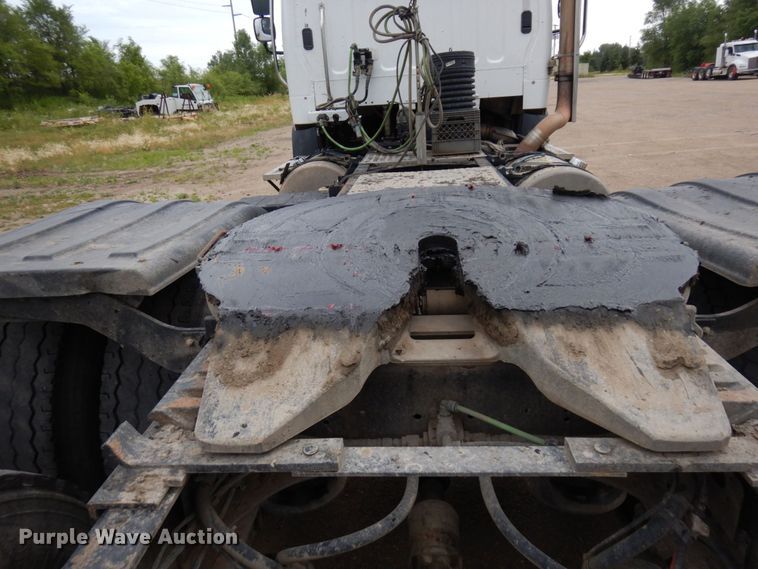 image for item MF9684 2016 Freightliner 114SD  semi truck