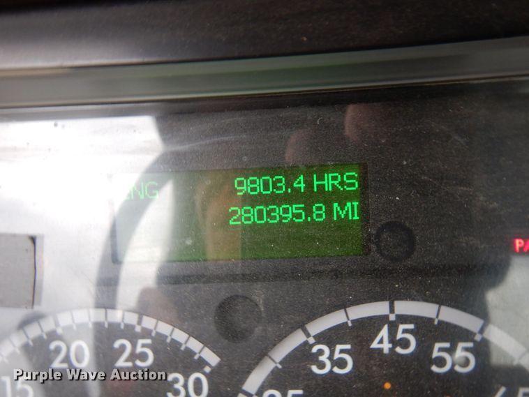 image for item MF9684 2016 Freightliner 114SD  semi truck