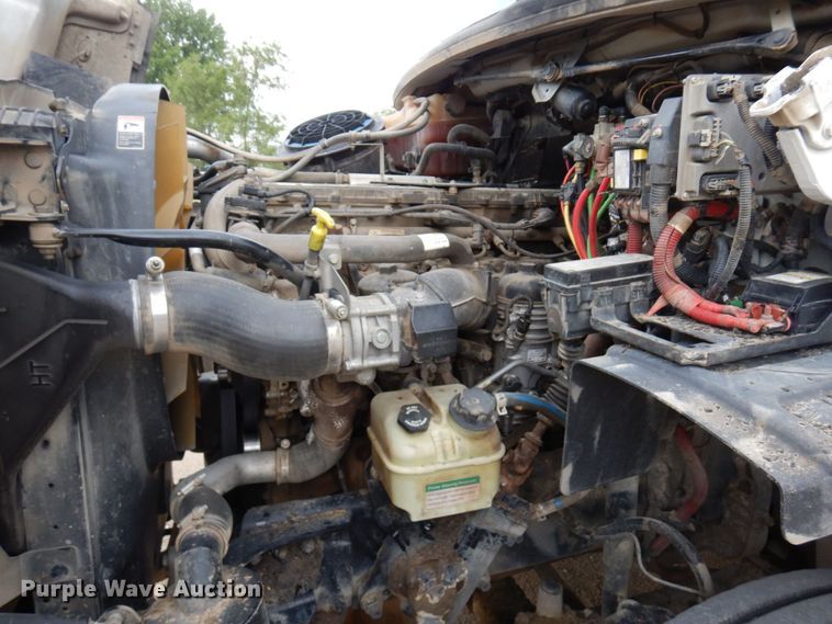 image for item MF9684 2016 Freightliner 114SD  semi truck