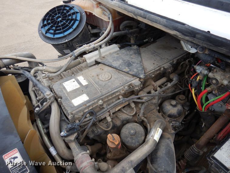 image for item MF9684 2016 Freightliner 114SD  semi truck