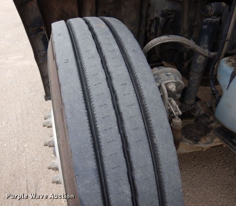 image for item MF9684 2016 Freightliner 114SD  semi truck