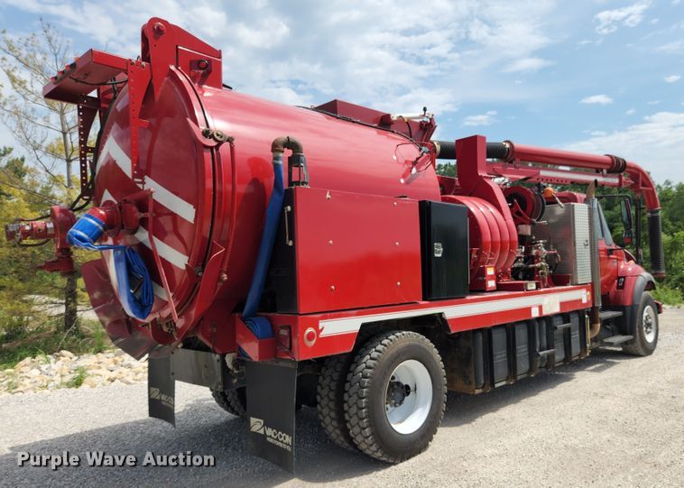 image for item MK9000 2007 International 7400  sewer jetter truck