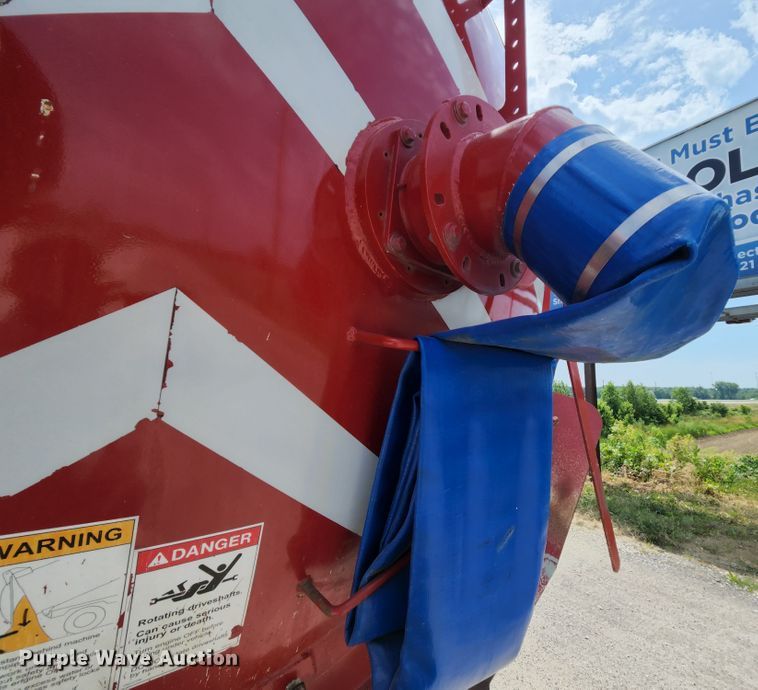 image for item MK9000 2007 International 7400  sewer jetter truck