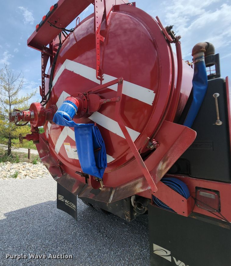 image for item MK9000 2007 International 7400  sewer jetter truck