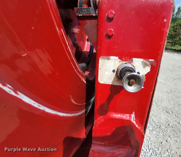 image for item MK9000 2007 International 7400  sewer jetter truck