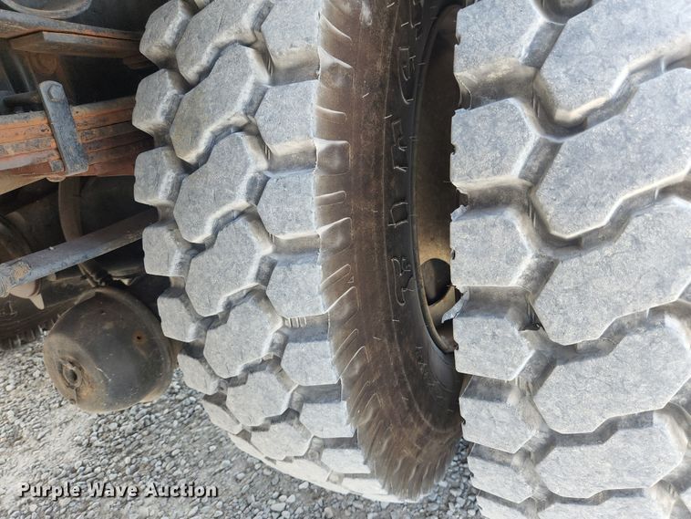 image for item MK9000 2007 International 7400  sewer jetter truck