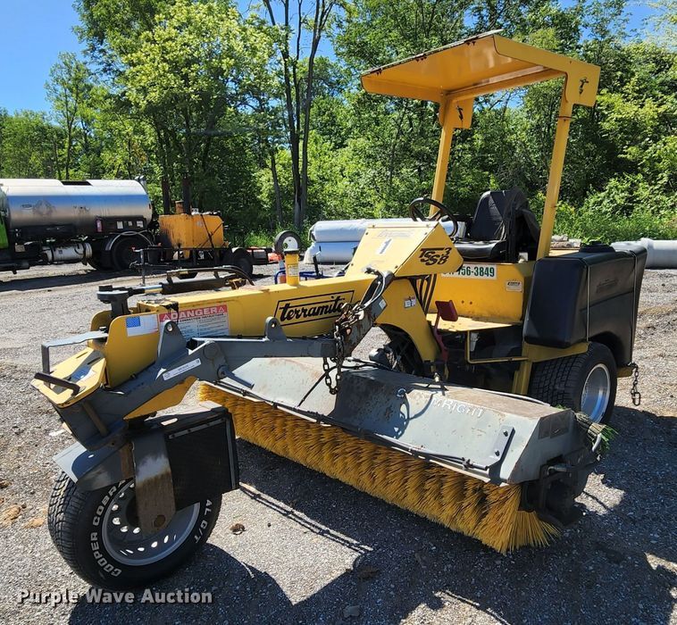 image for item MK9020 2006 Terramite TSS38  broom