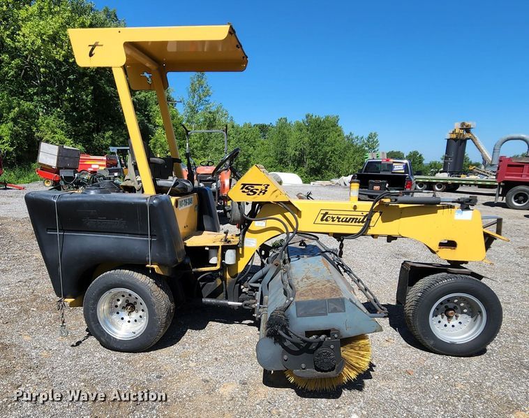 image for item MK9020 2006 Terramite TSS38  broom