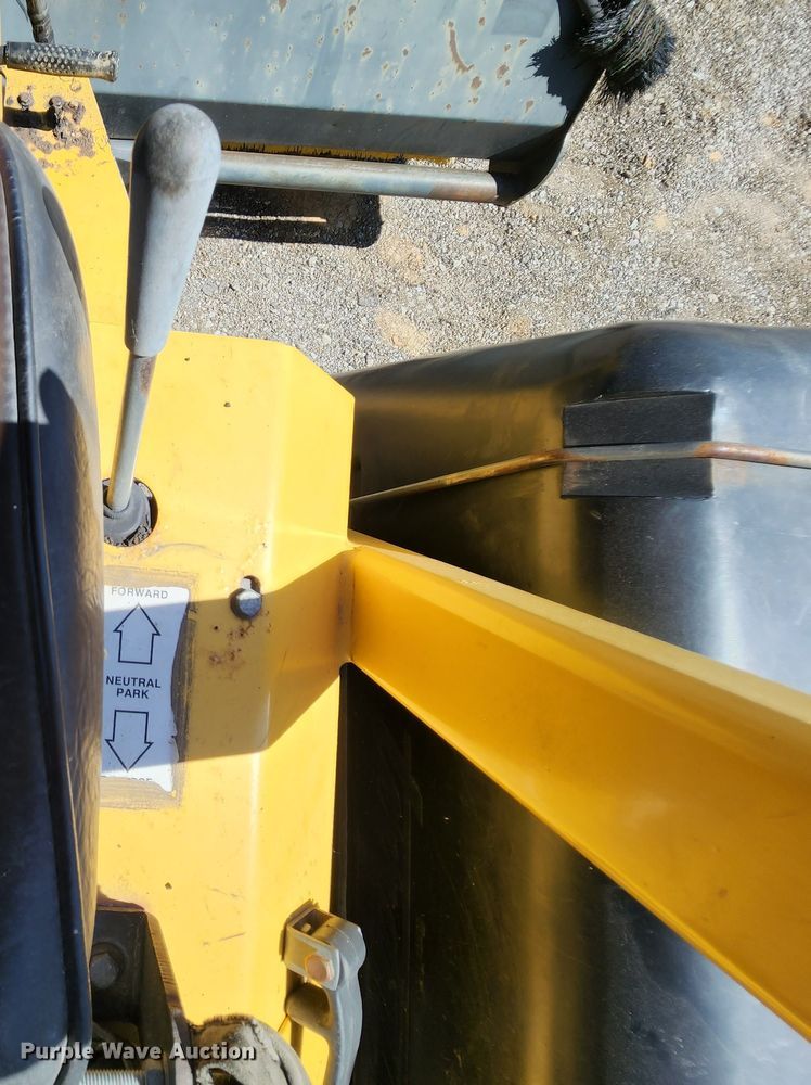 image for item MK9020 2006 Terramite TSS38  broom