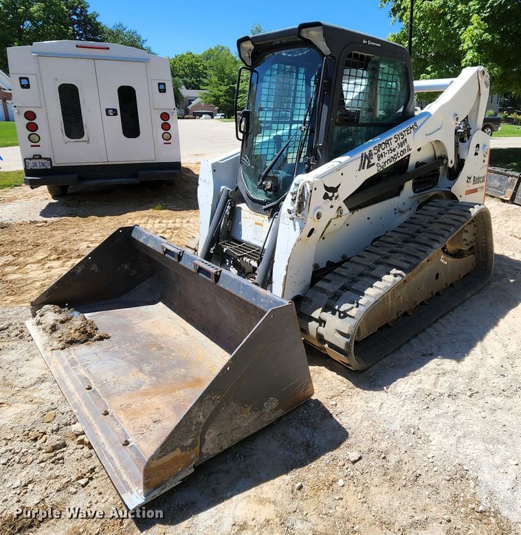 image for item MK9022 2011 Bobcat T750  tracked skid steer loader