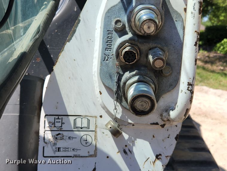 image for item MK9022 2011 Bobcat T750  tracked skid steer loader