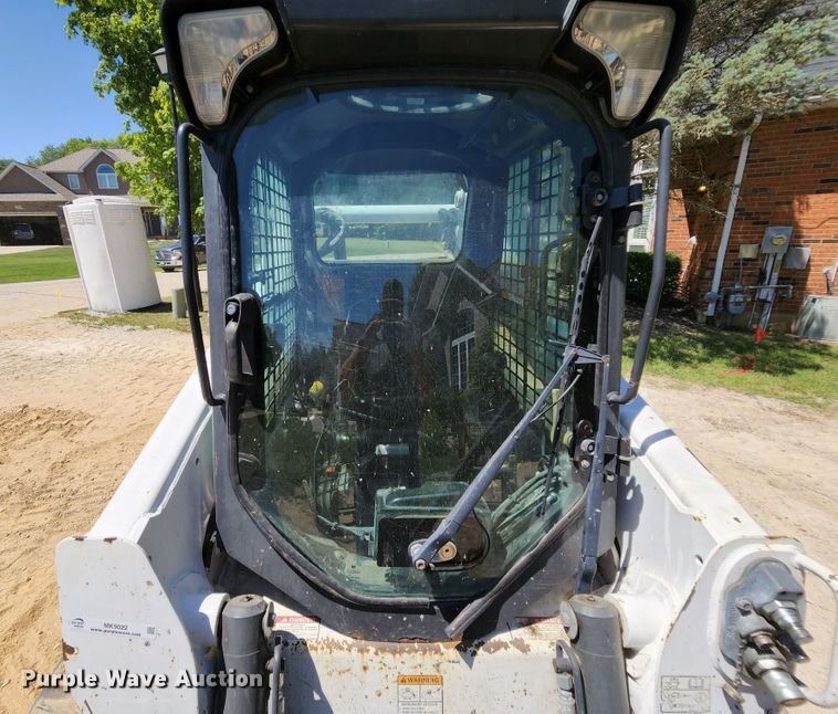 image for item MK9022 2011 Bobcat T750  tracked skid steer loader