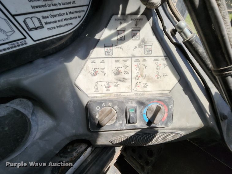 image for item MK9022 2011 Bobcat T750  tracked skid steer loader