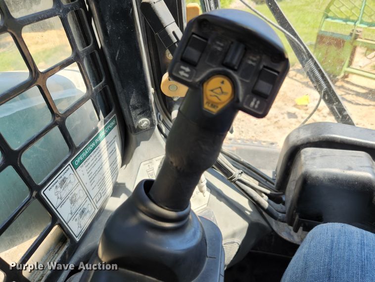 image for item MK9022 2011 Bobcat T750  tracked skid steer loader