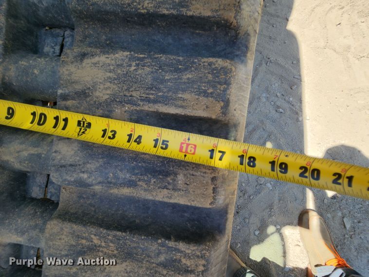 image for item MK9022 2011 Bobcat T750  tracked skid steer loader