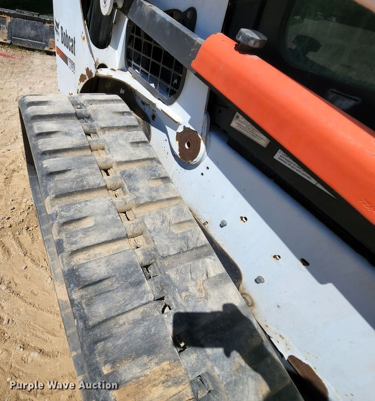 image for item MK9022 2011 Bobcat T750  tracked skid steer loader