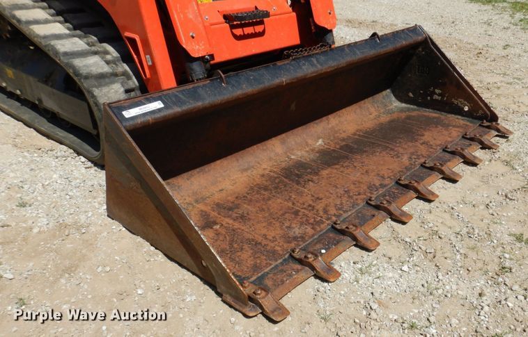 image for item MU9652 Caterpillar  skid steer bucket