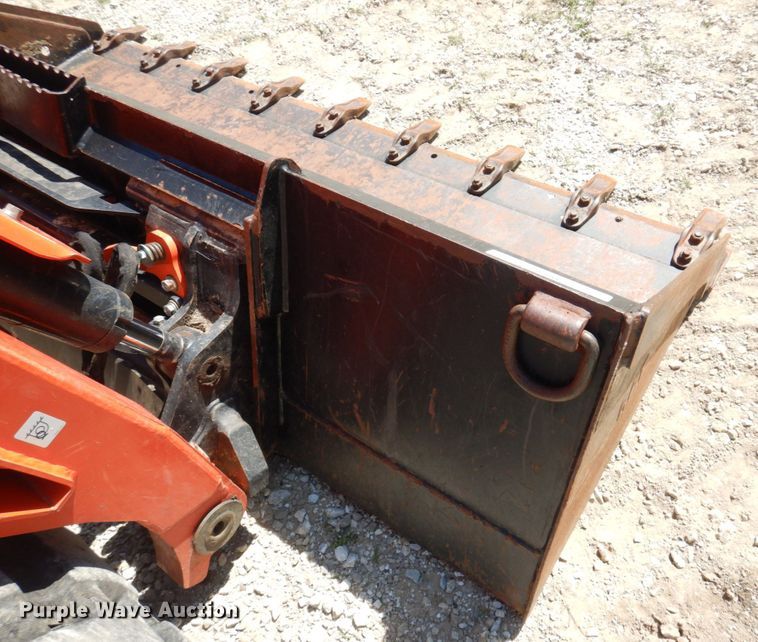 image for item MU9652 Caterpillar  skid steer bucket