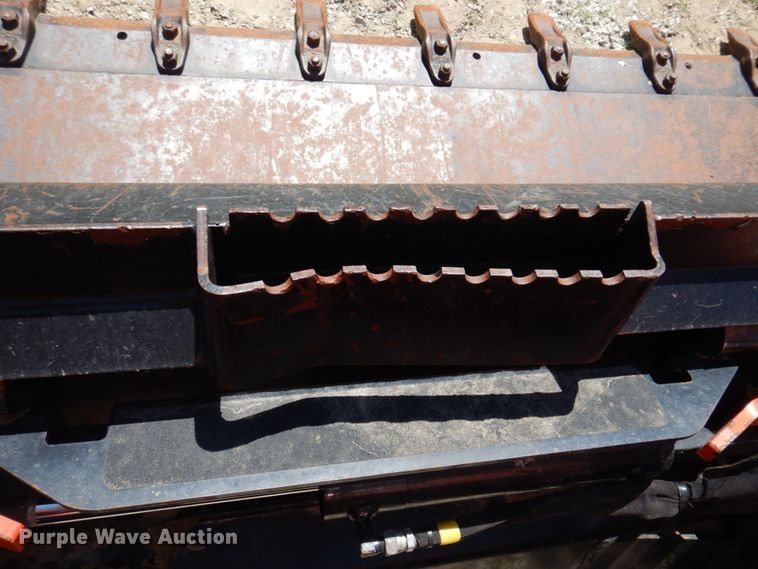 image for item MU9652 Caterpillar  skid steer bucket