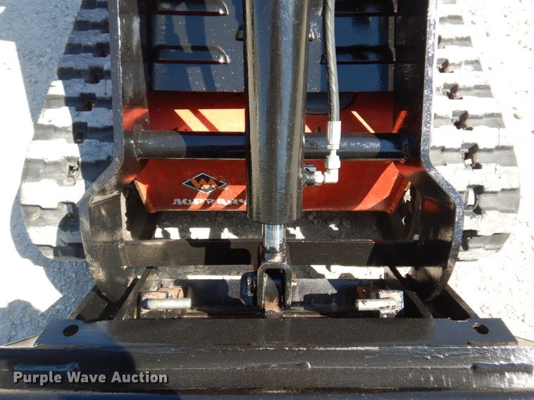 image for item MU9656 2017 Morbark 320  compact utility loader