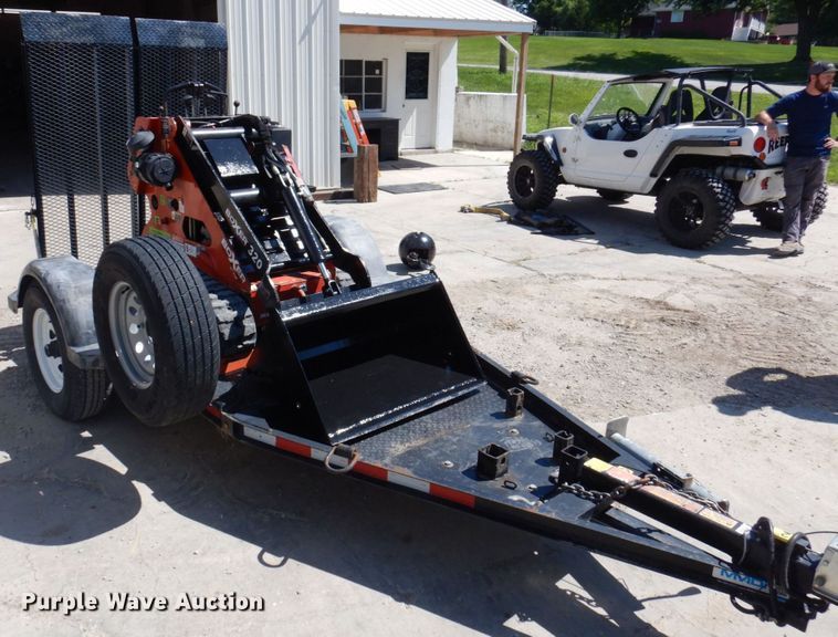 image for item MU9656 2017 Morbark 320  compact utility loader