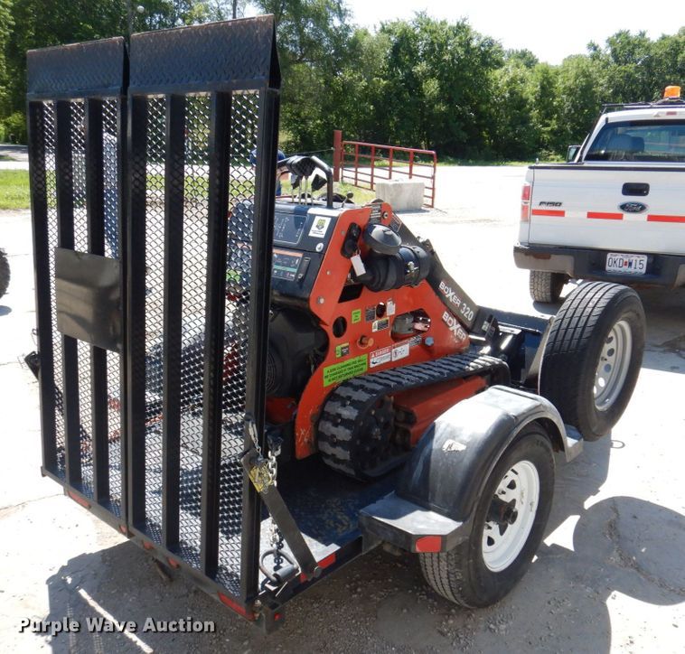 image for item MU9656 2017 Morbark 320  compact utility loader