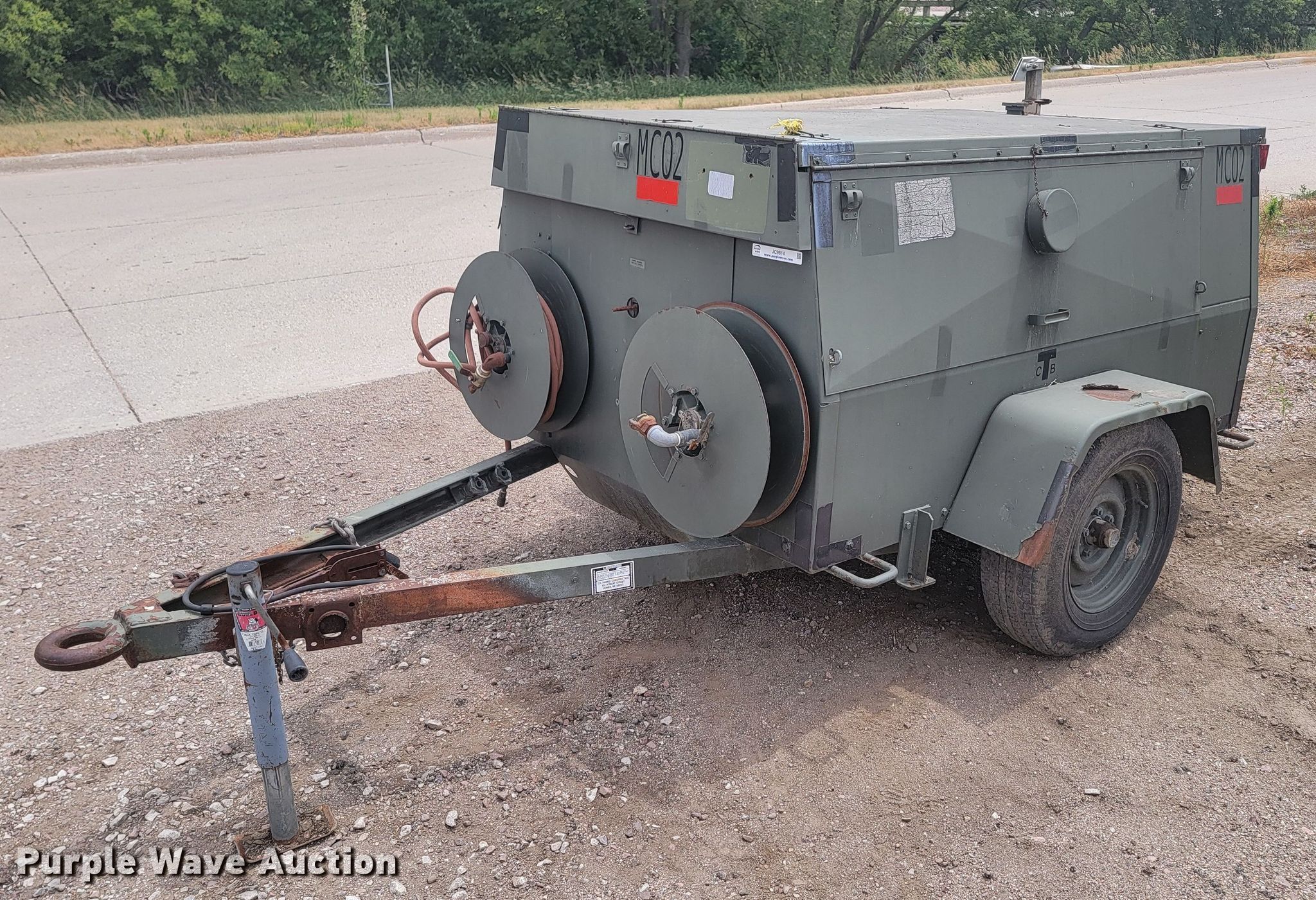 1994 Davey air compressor in Homer, NE Item JC9814 sold Purple Wave