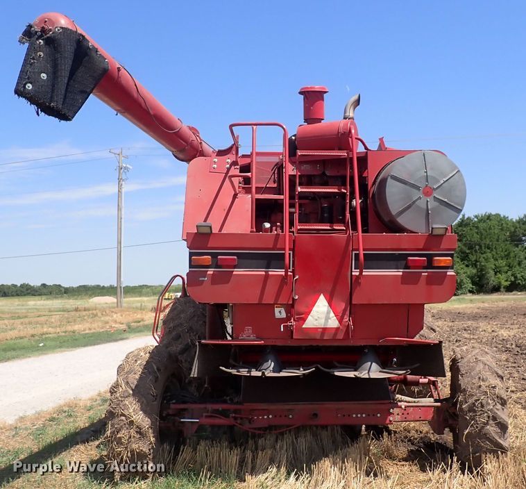 image for item DF5001 1996 Case IH 2188  combine