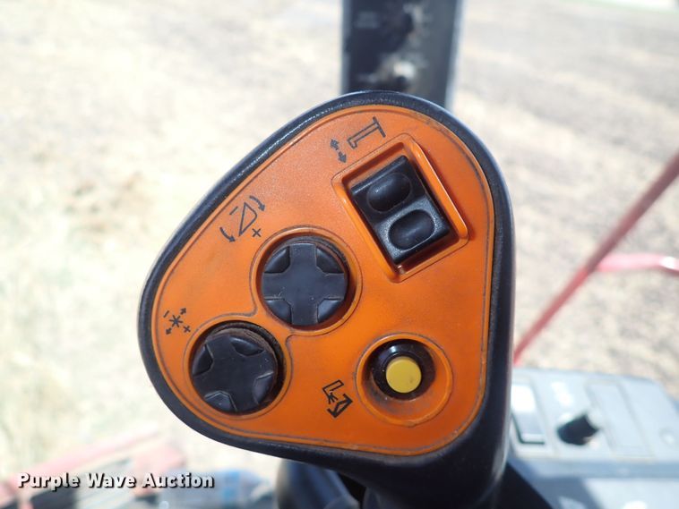 image for item DF5001 1996 Case IH 2188  combine