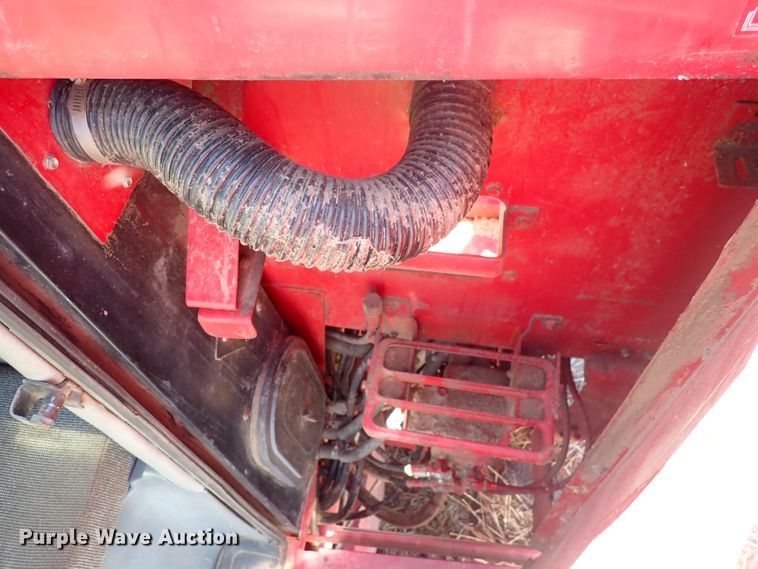 image for item DF5001 1996 Case IH 2188  combine