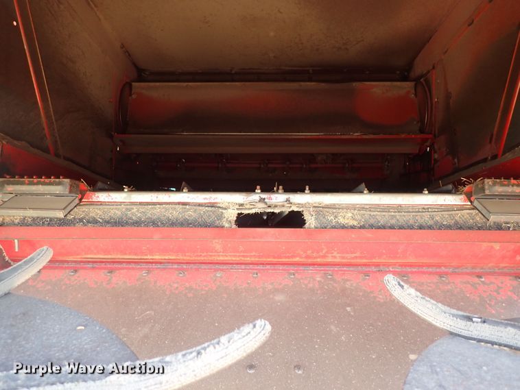 image for item DF5001 1996 Case IH 2188  combine