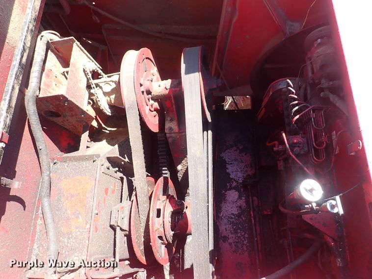 image for item DF5001 1996 Case IH 2188  combine