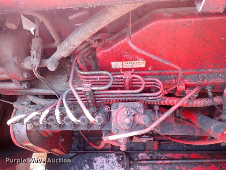 image for item DF5001 1996 Case IH 2188  combine