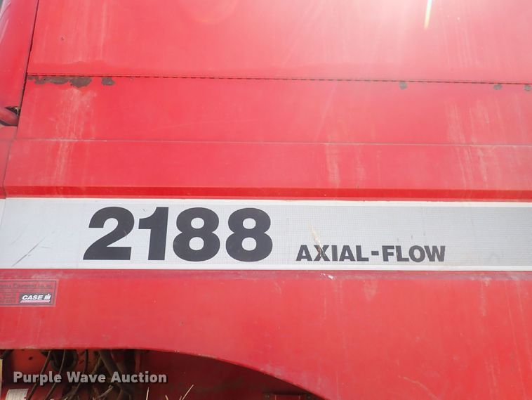 image for item DF5001 1996 Case IH 2188  combine