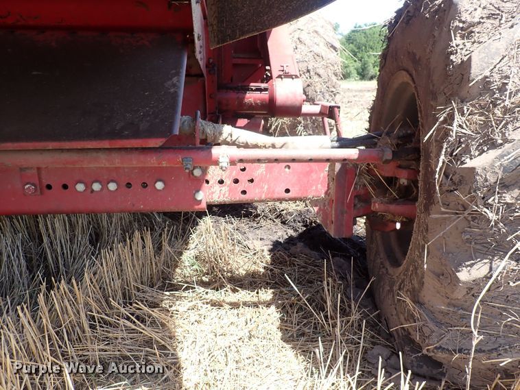 image for item DF5001 1996 Case IH 2188  combine