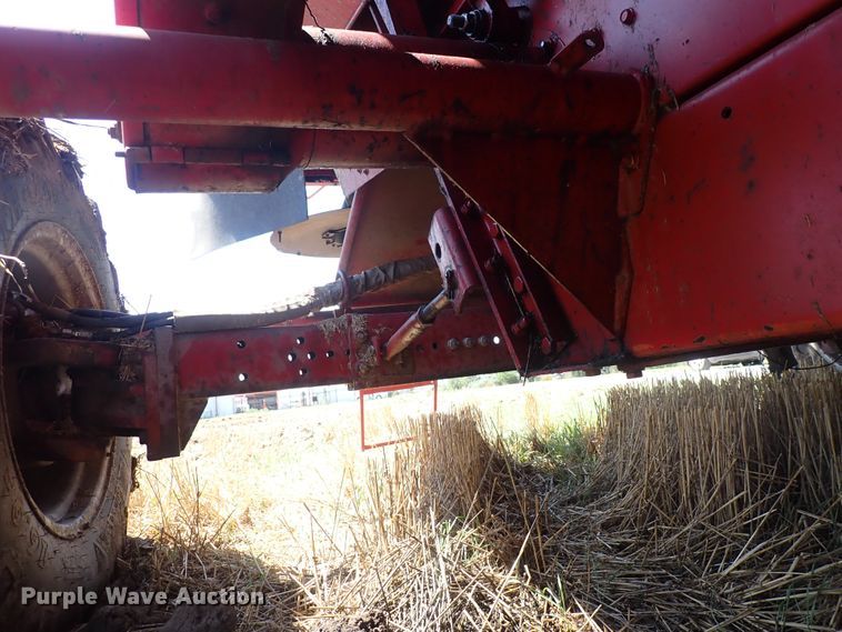 image for item DF5001 1996 Case IH 2188  combine