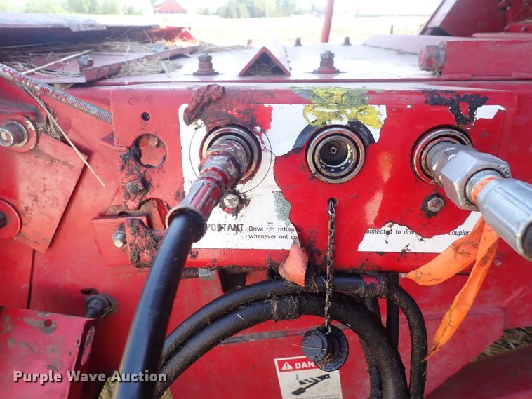 image for item DF5001 1996 Case IH 2188  combine