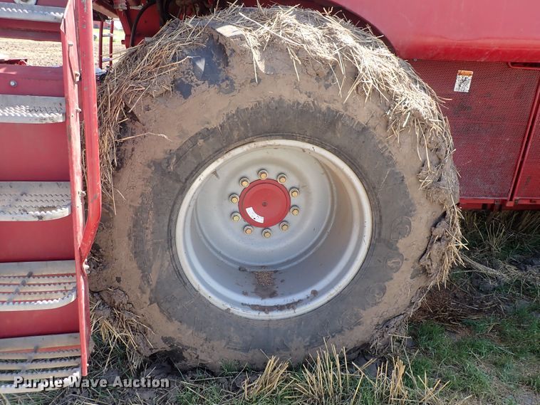 image for item DF5001 1996 Case IH 2188  combine