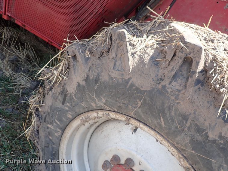 image for item DF5001 1996 Case IH 2188  combine