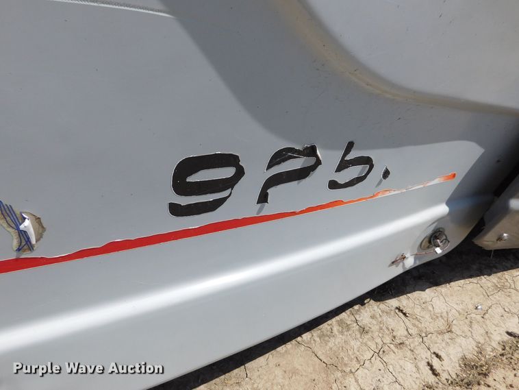 image for item DJ7668 2011 Gleaner S67 Tritura  combine