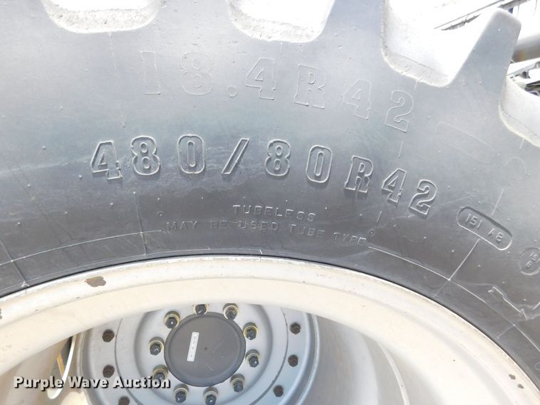 image for item DJ7668 2011 Gleaner S67 Tritura  combine